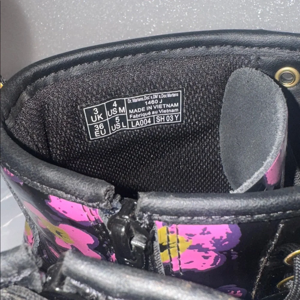 new girls dr martens 1460 JR/youth 5 black patent leather floral print